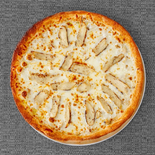 Large Chicken Alfredo.